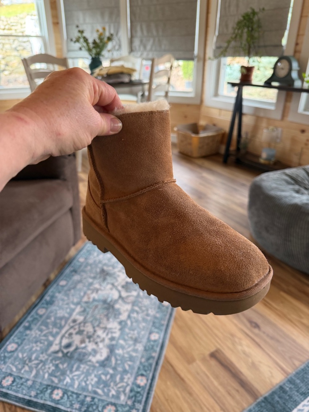 Ugg Chestnut Suede Shearling Lined Short Boot - Picture 2 of 8